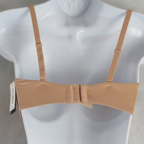 GAP GapBody Women's Everyday Essentials Multiway T-Shirt Bra, Brush Beige, 32DD - Picture 2 of 7